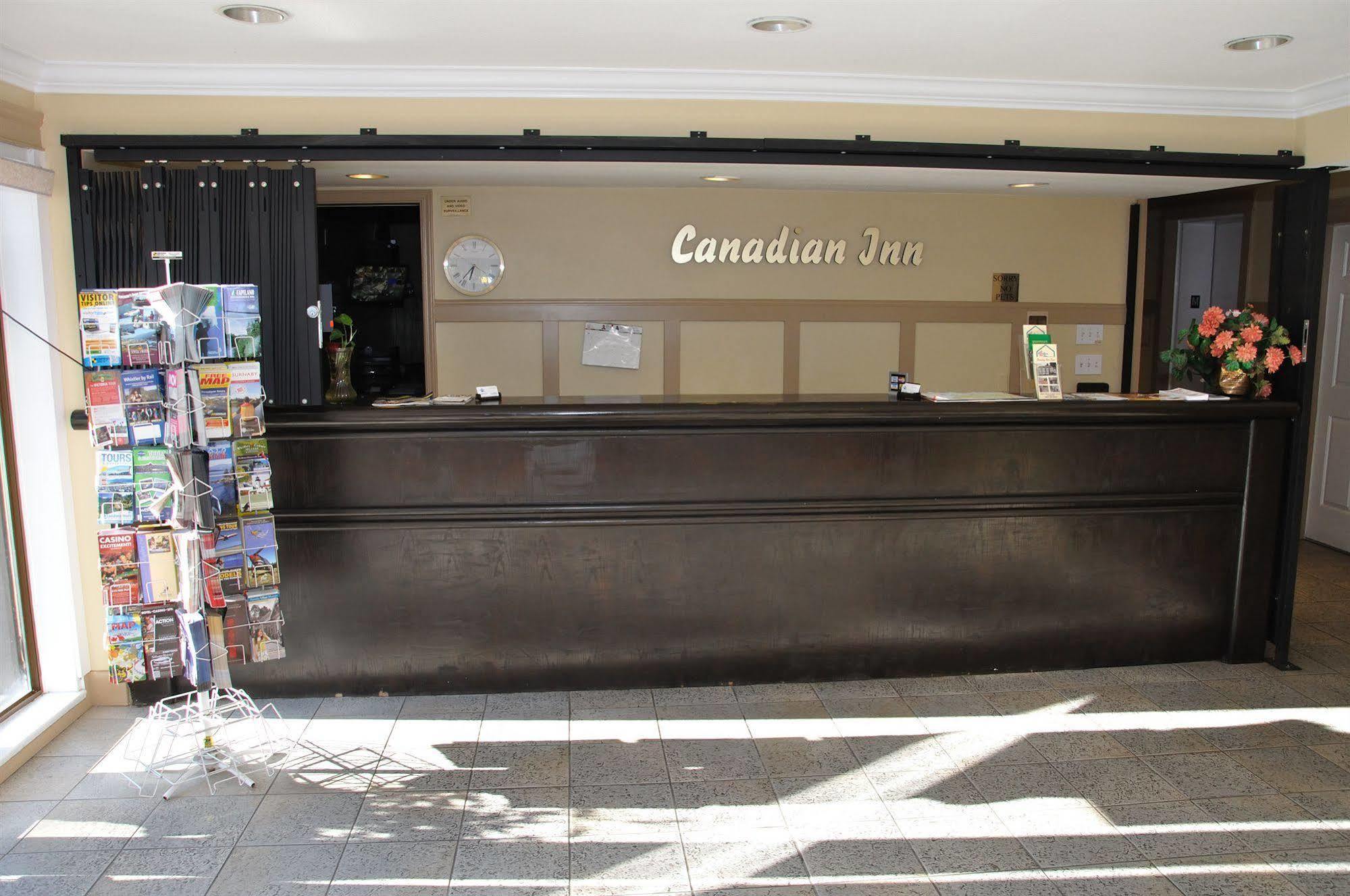 סארי Canadian Inn מראה חיצוני תמונה